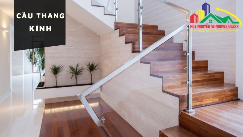 Cầu thang kính